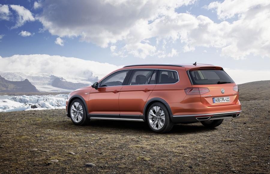  Volkswagen Passat Alltrack 2015 года  (фото 9 из 21)
